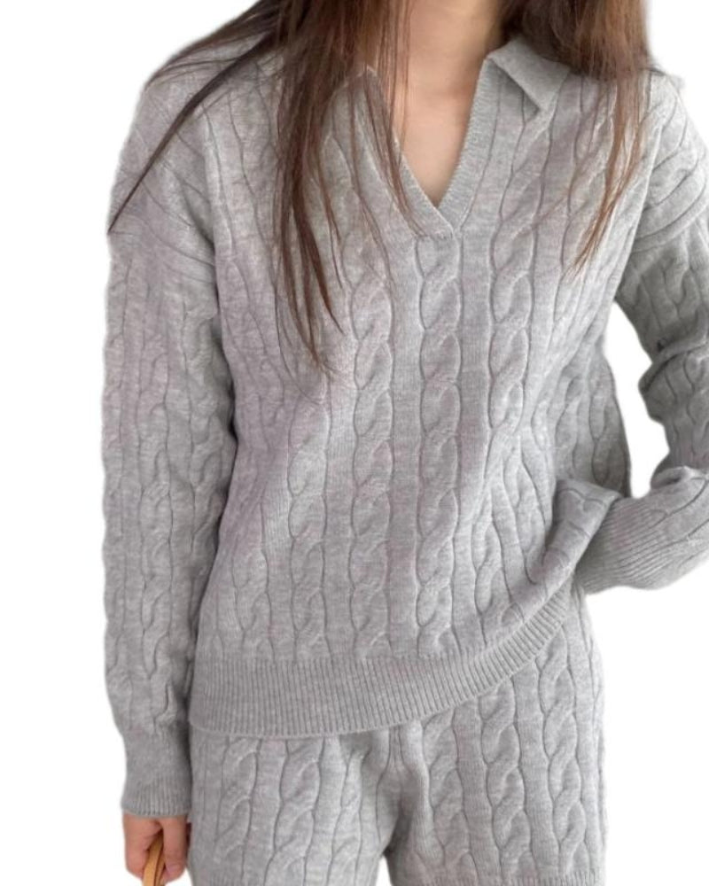 Maglione lavorato a maglia con scollo a V in lana premium